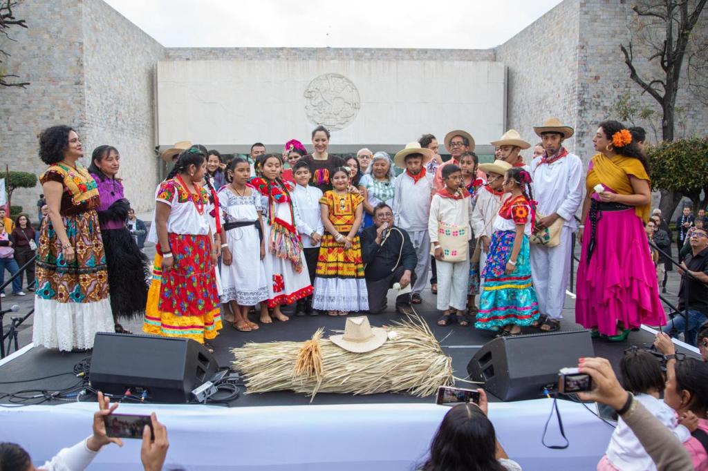 Celebran el Día Internacional de las Lenguas Indígenas a lo&nbsp;grande
