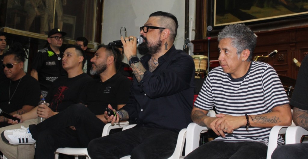 Vocalista de panteón Rococó sufre pre infarto y la banda pospone&nbsp;concierto