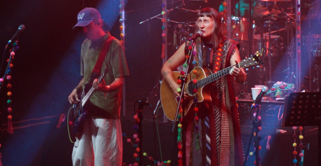 Aterciopelados en La Maraka: Un show nostálgico y de grandes&nbsp;éxitos
