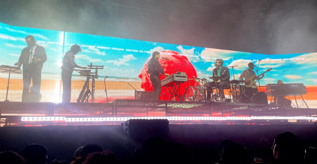 Clubz en el Pepsi Center: Un espectáculo nostálgico y&nbsp;tecnológico