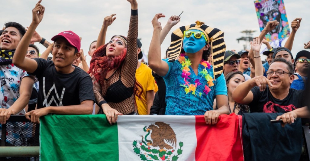 ¿Qué objetos puedes y NO puedes llevar al EDC México&nbsp;2026?
