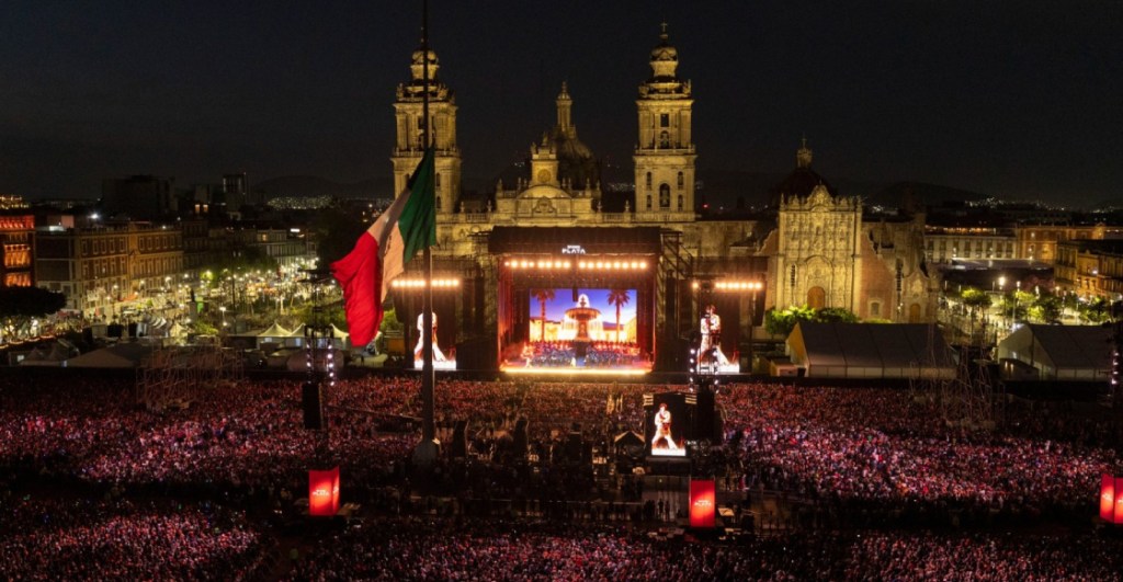 Andrea Bocelli conquista el escenario más imponente de México: el Zócalo&nbsp;capitalino