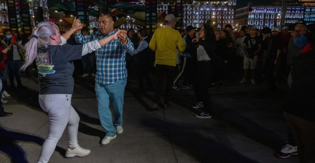 Lánzate al Zócalo a disfrutar del «Baile Sonidero» y de “La Rutina del&nbsp;Pueblo”