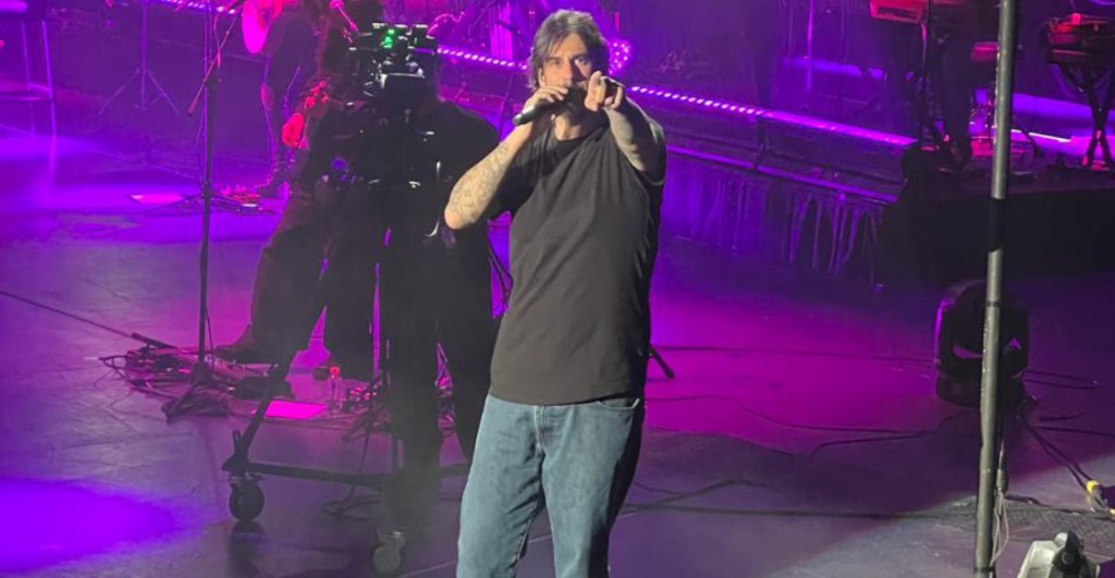 Melendi llena de energía el Auditorio Nacional en su regreso a&nbsp;México