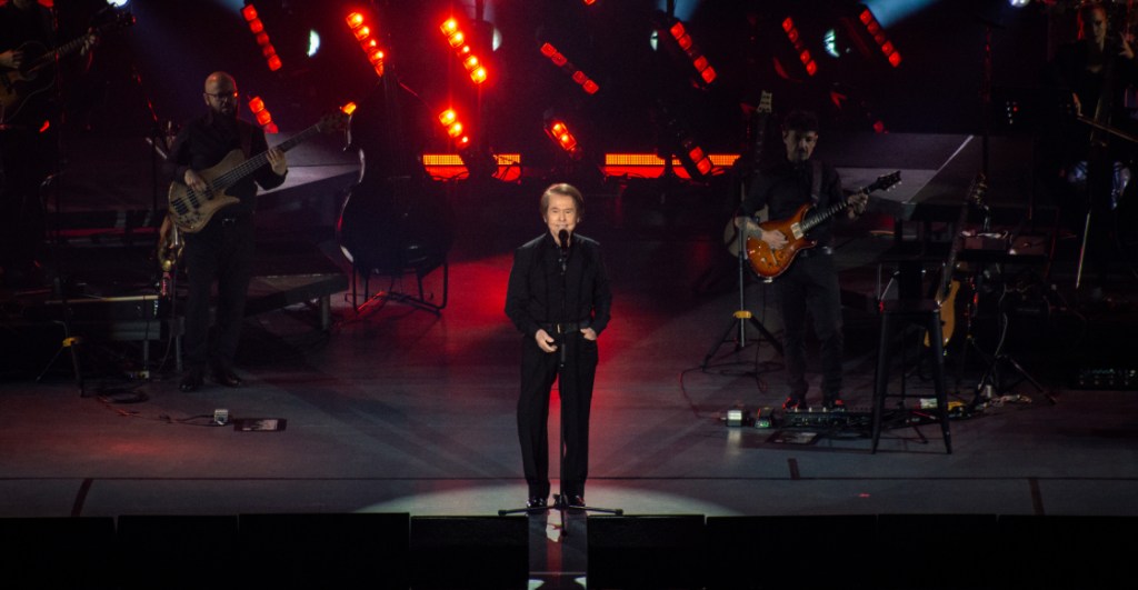 Una mirada al pasado: Raphael y su gran noche en el Auditorio&nbsp;Nacional